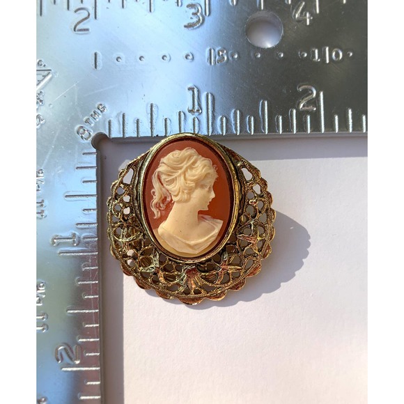 17 Vintage Cameo Gold Broach | Cameo Brooch | Vintage Steampunk Jewelry - Picture 2 of 6